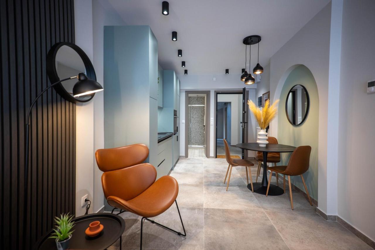 F & B Collection - Center Hidden Gem * Thessaloniki